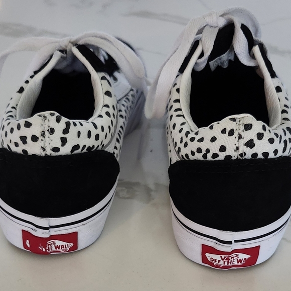 Youth Vans - Picture 3 of 4